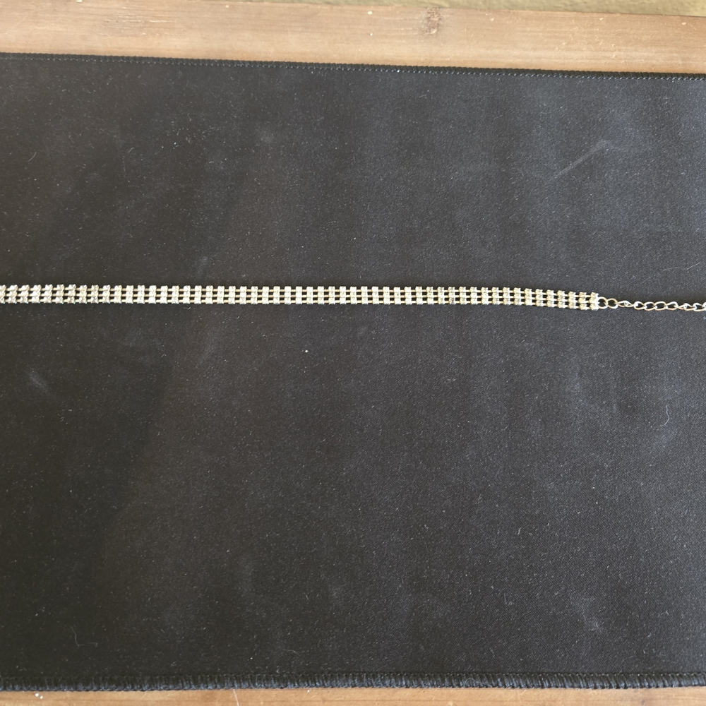 Elegant Silver Necklace